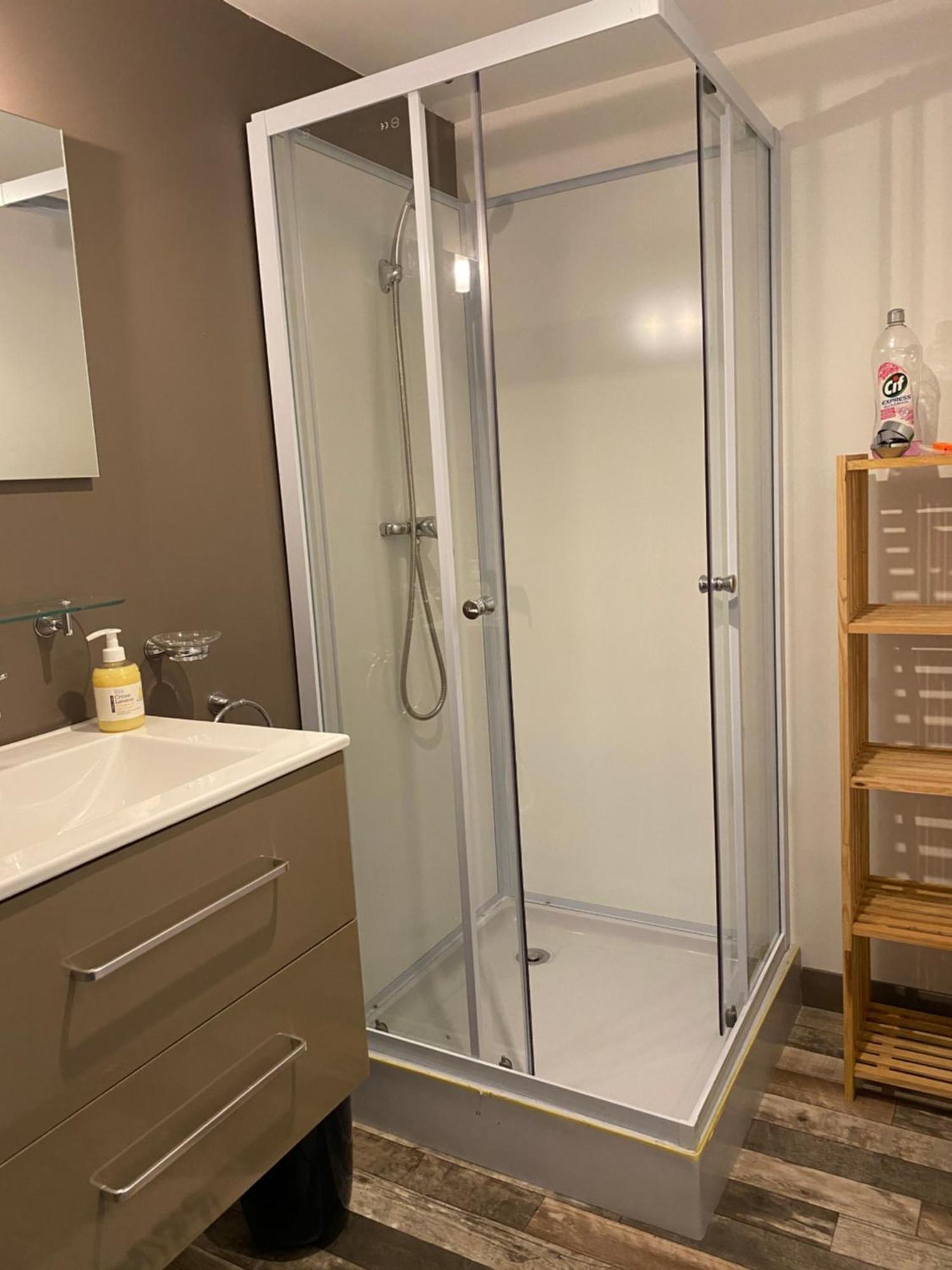 Chambre D'Hotes 2P, Gestion Libre, Espace Piscine Partage Alba-la-Romaine Zewnętrze zdjęcie